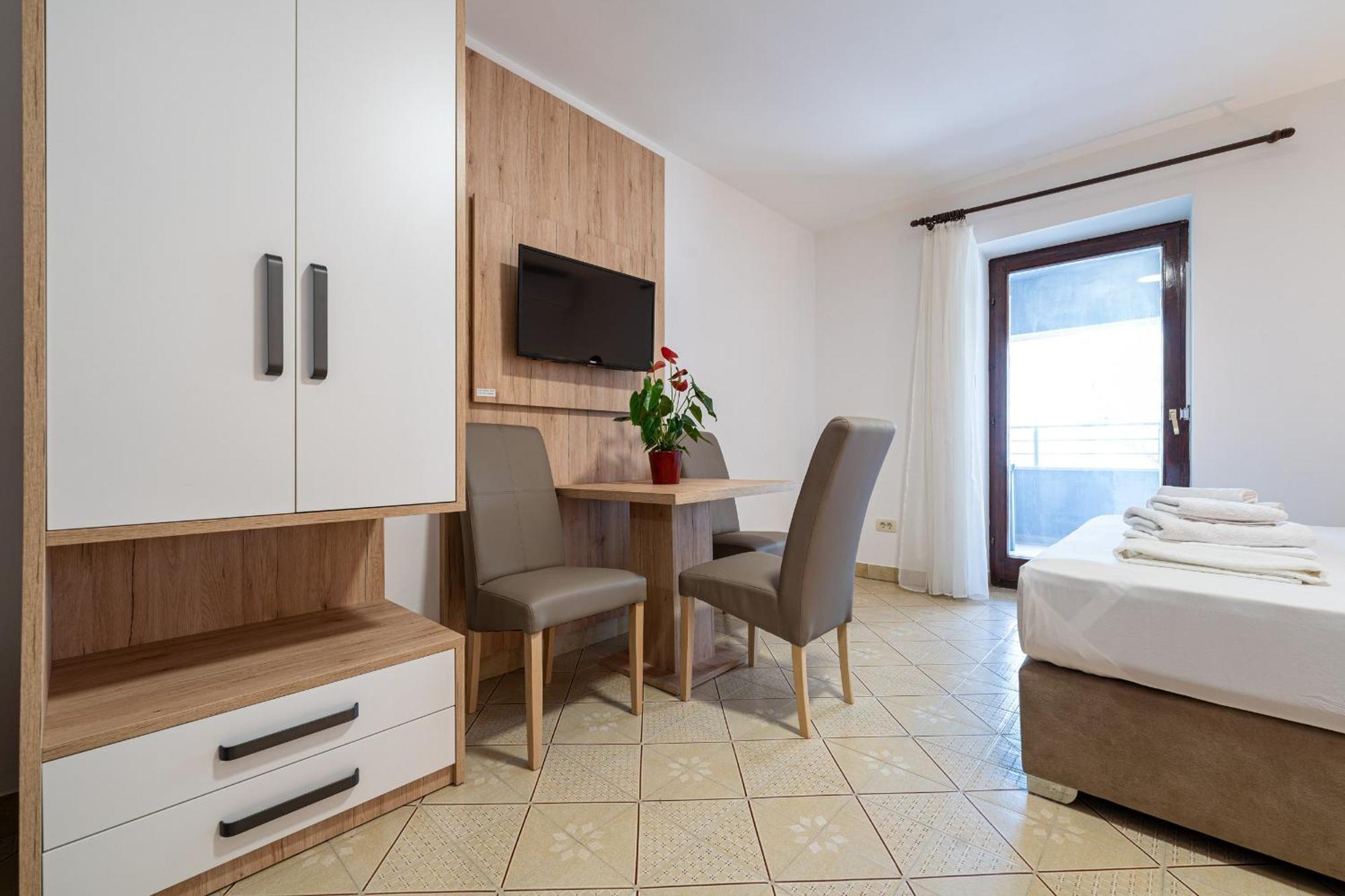 Studio Apartments Marea 2 Budva Szoba fotó
